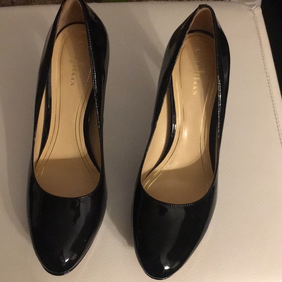 Cole Haan Nike Air Patent Leather Pumps - Picture 3 of 9